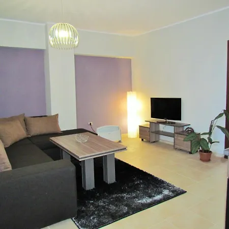 за гости Dolce Appartement Matsakurovo